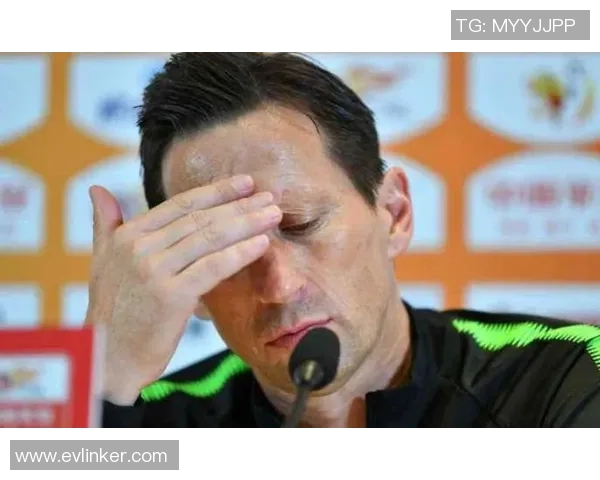 足球明星怀念巴萨的感人视频引发球迷热议与共鸣