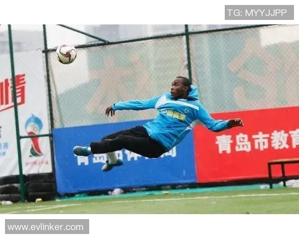 足球明星西罗带领球队征战赛场的辉煌历程与成就分析